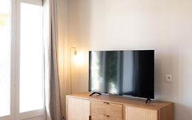Appartement Le Grand Riche , Vue Sur Les Alpilles